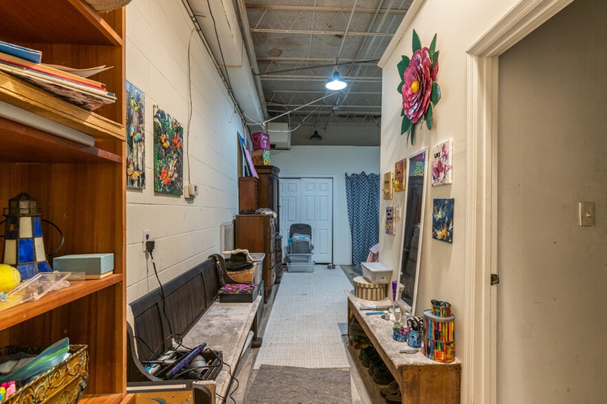More Photos Of 8871 Griffith Rd, Nashville Warehouse For Sale