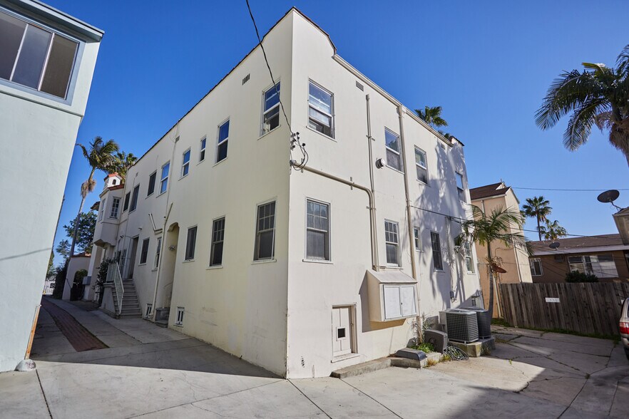 More Photos Of 1813-1817 Grace Ave, Los Angeles Apartments For Sale