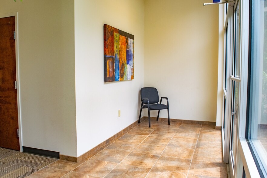 More Photos Of 951 Heather Park Dr, Garner Office For Lease