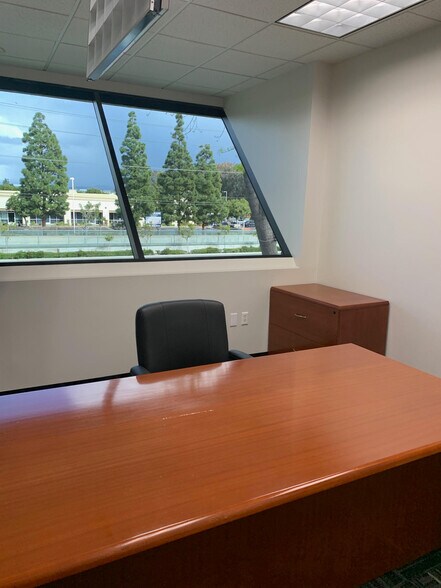 More Photos Of 17701 Cowan, Irvine Office For Lease
