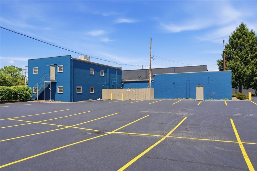More Photos Of 175 E Broadway Ave, Westerville Office For Lease