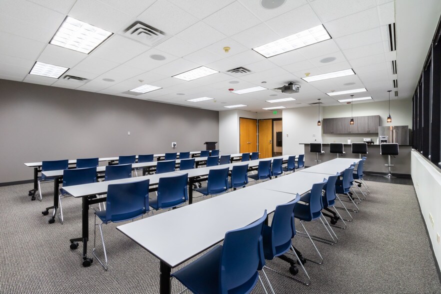 More Photos Of 300 Union Blvd, Lakewood Office For Lease