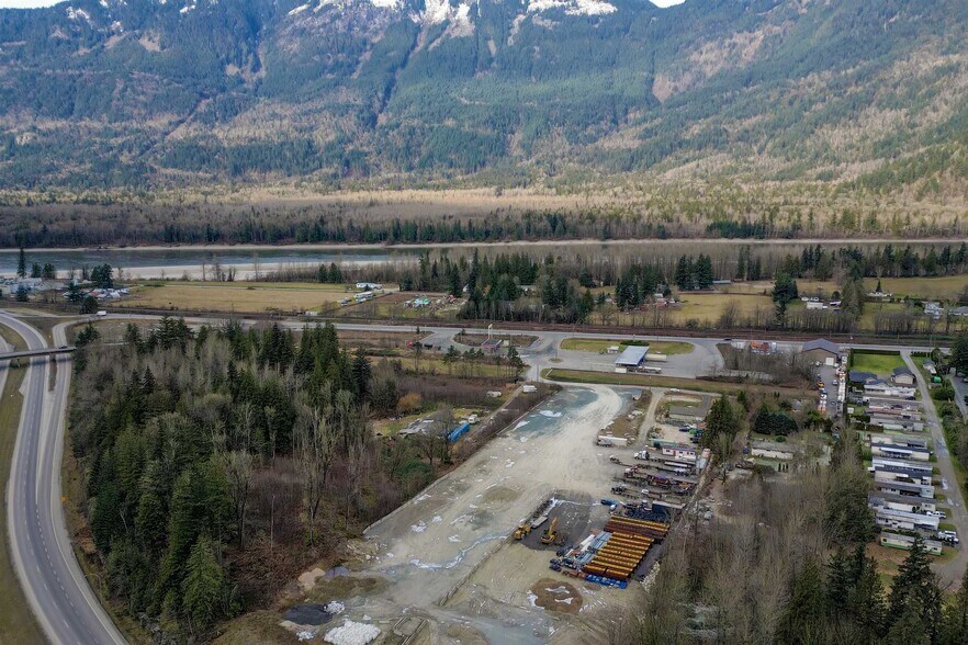 More Photos Of 61934 Estell Rd, Hope Land For Lease