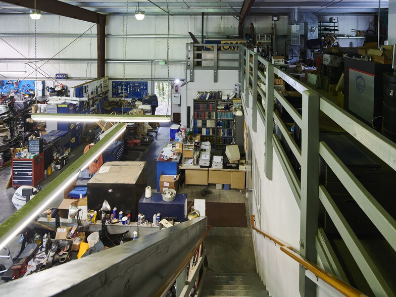 More Photos Of 25500 NW Saint Helens Rd, Scappoose Warehouse For Sale