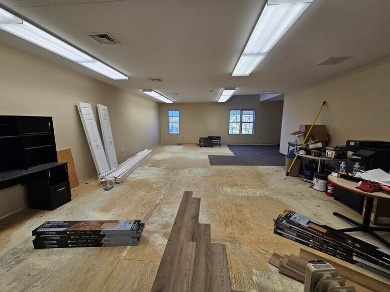 More Photos Of 5 Walter E Foran Blvd, Flemington Medical For Lease