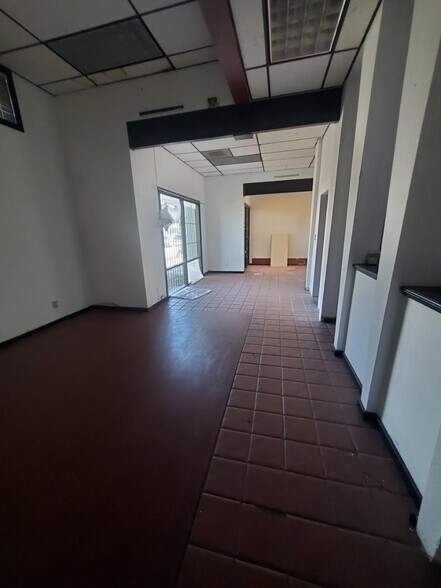 Primary Photo Of 1020 13th St, Richmond Storefront Retail Residential For Lease