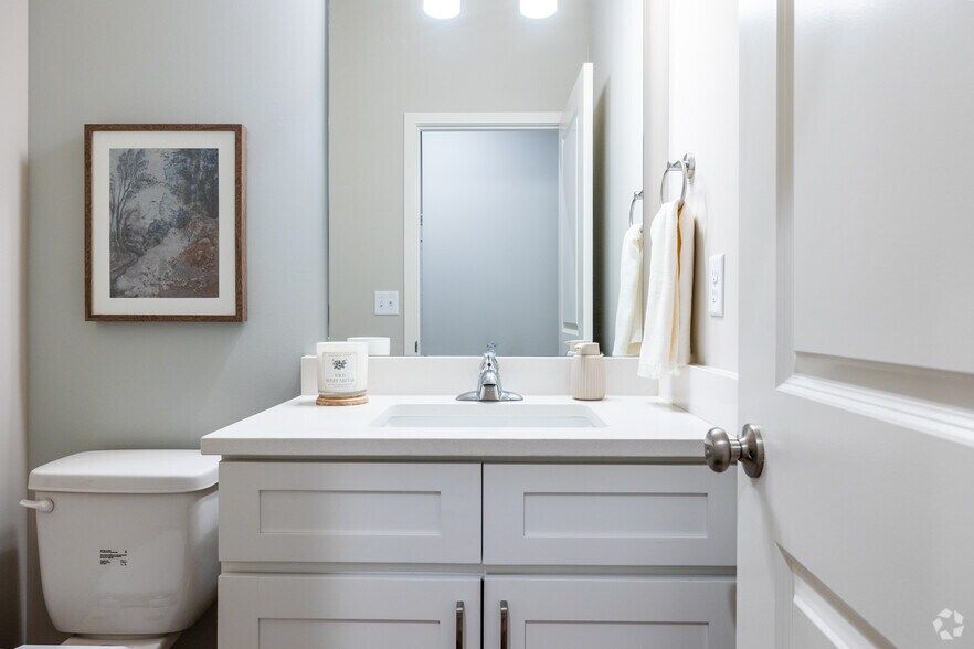 More Photos Of 1094 N Findley St, Olathe Apartments For Sale