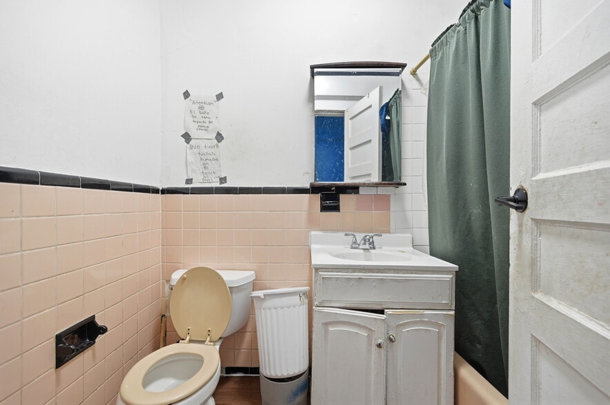 More Photos Of 25 Saratoga Ave, Yonkers Apartments For Sale
