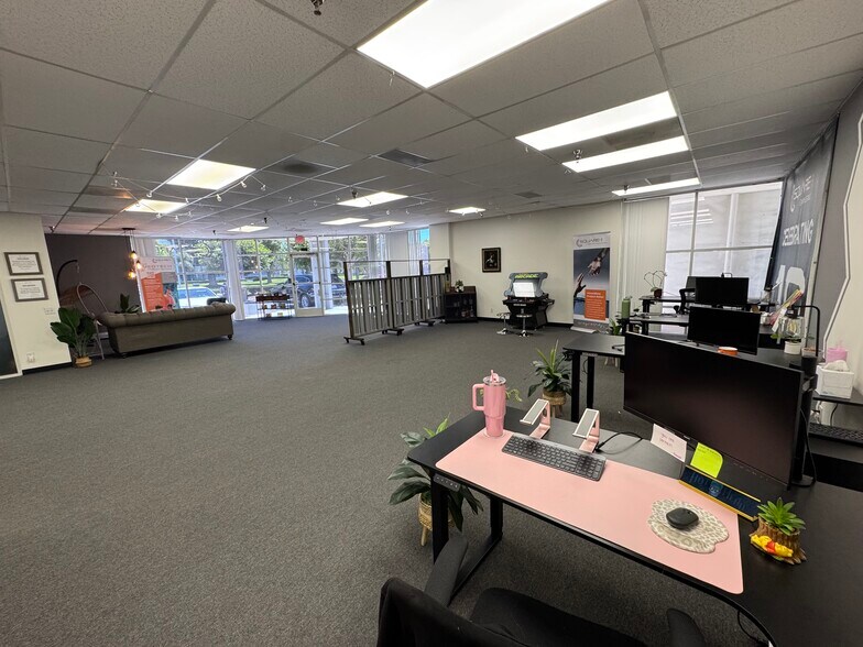 More Photos Of 6 Morgan, Irvine Research And Development For Lease