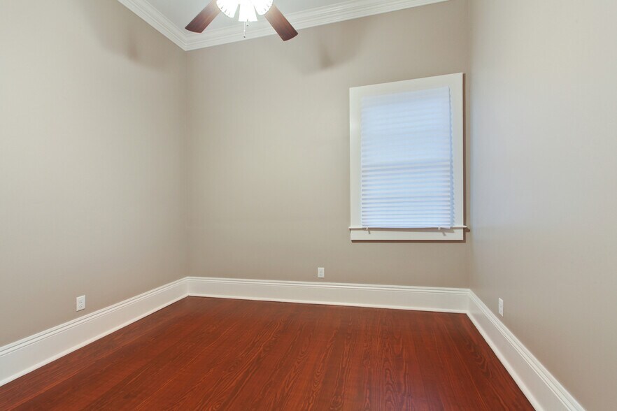 More Photos Of 8500 Oak St, New Orleans Storefront Retail Office For Sale