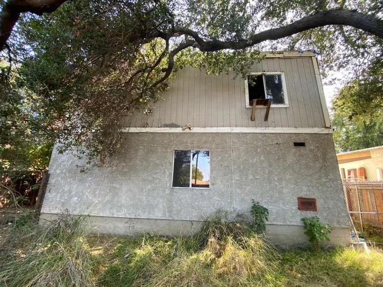 More Photos Of 158 E Sacramento St, Altadena Multifamily For Sale