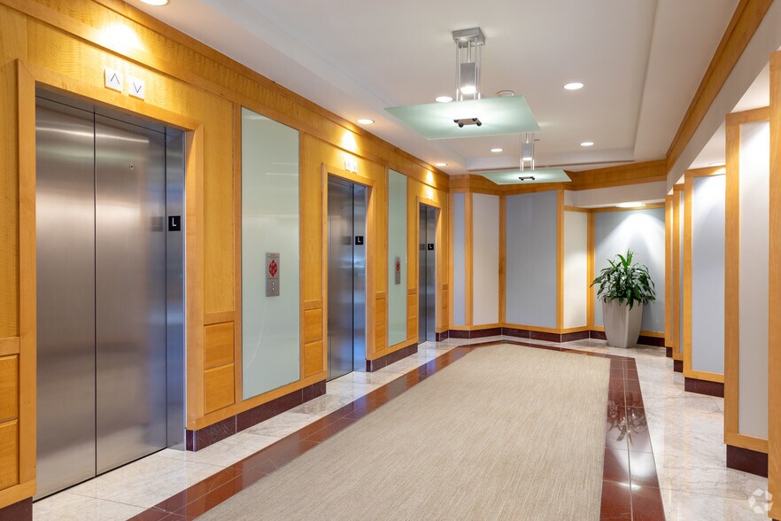 More Photos Of 9841 Washingtonian Blvd, Gaithersburg Office For Lease