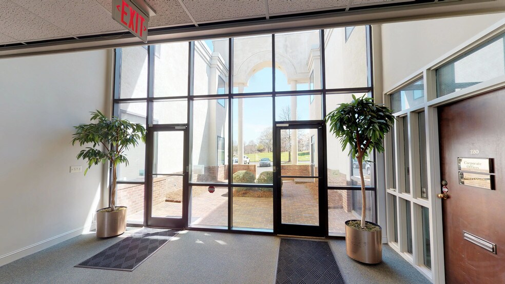 More Photos Of 2101 N Sardis Rd, Charlotte Office For Sale
