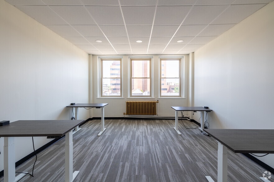 More Photos Of 1087 Elm St, Manchester Office For Lease
