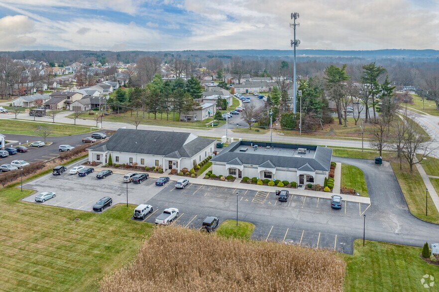 More Photos Of 169 5th St SE, Barberton Office For Sale