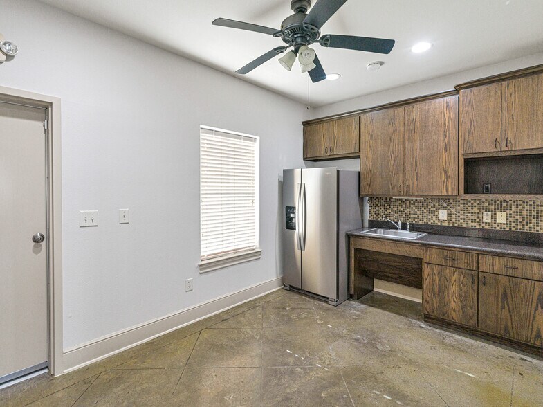 More Photos Of 21418 Provincial Blvd, Katy Medical For Lease