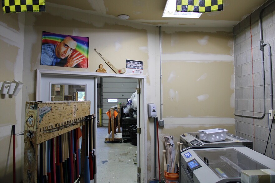 More Photos Of 7801 Corporate Blvd, Plain City Industrial For Sale