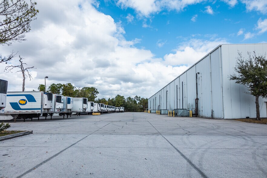 More Photos Of 3610 W Main St, Leesburg Warehouse For Sale