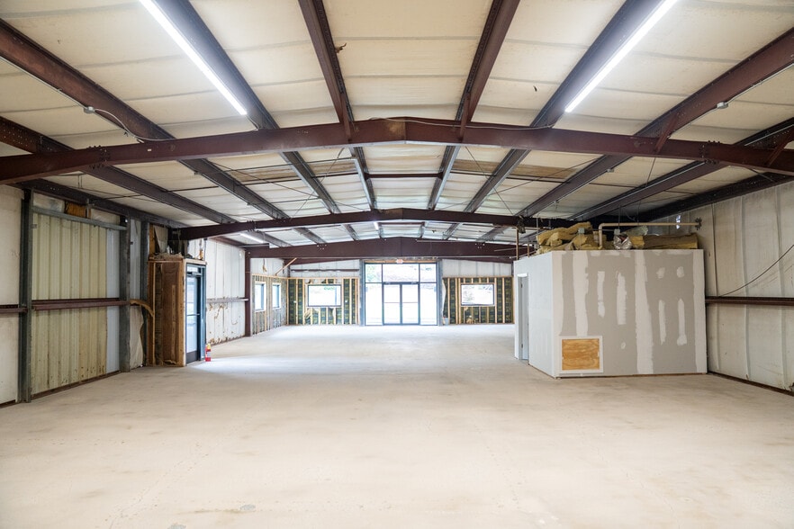 More Photos Of 105 Old Epps Bridge Rd, Athens Office For Lease