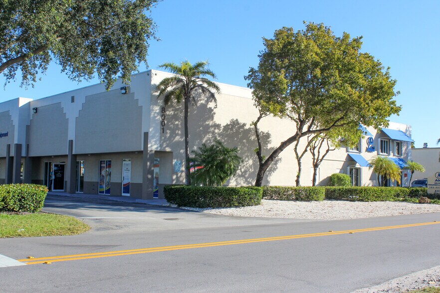 More Photos Of 8001 W 26th Ave, Hialeah Warehouse For Lease