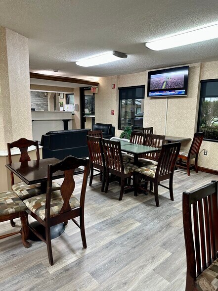 More Photos Of 115 Chapman Rd, Byron Hotel For Sale