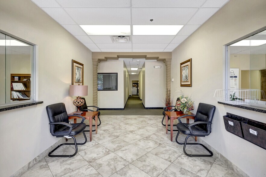 More Photos Of 5620 W Sligh Ave, Tampa Loft Creative Space For Sale