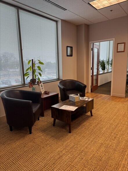 More Photos Of 44095 Pipeline Plz, Ashburn Medical For Lease