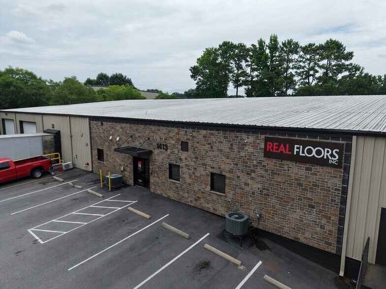 More Photos Of 1413 Transport Dr, Raleigh Warehouse For Lease