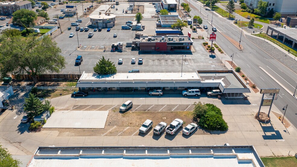 More Photos Of 1940 North Ave, Grand Junction Hotel For Sale