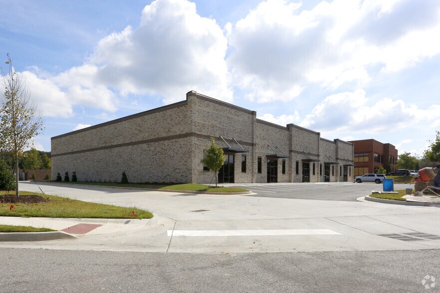 More Photos Of 4148 Industry Way, Oakwood Industrial For Lease