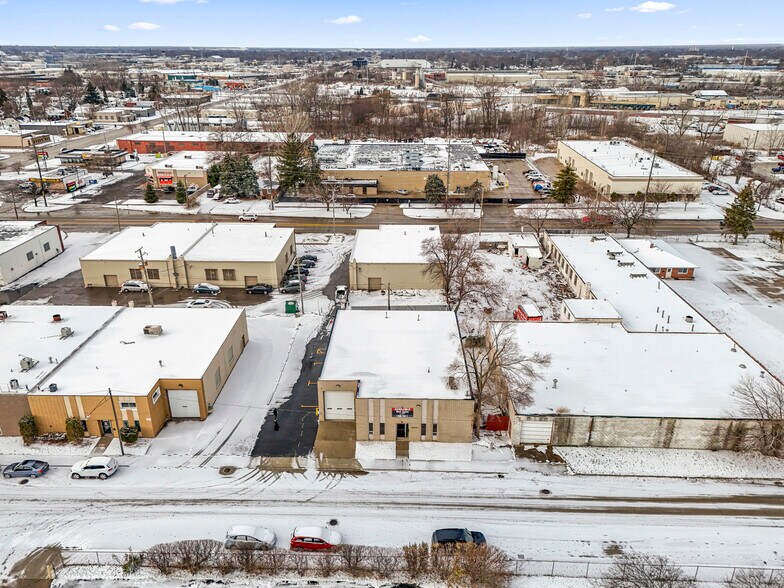 More Photos Of 23201 Roseberry Ave, Warren Warehouse For Sale