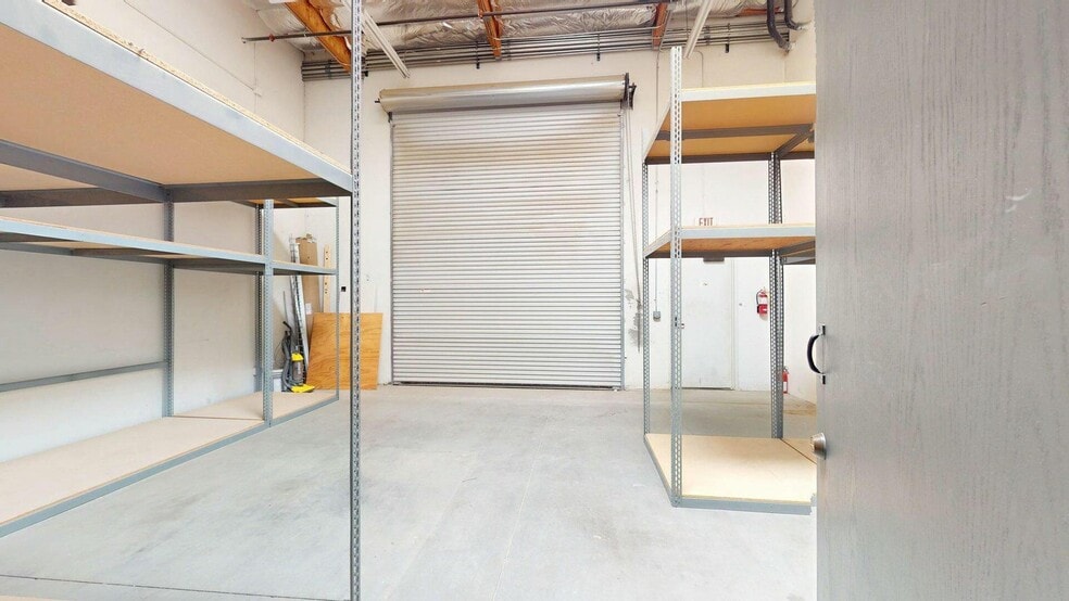 More Photos Of 39301 Badger St, Palm Desert Warehouse For Sale