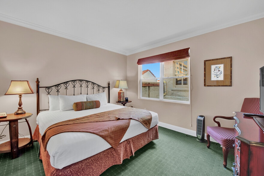 More Photos Of 407 Calle Principal, Monterey Hotel For Sale