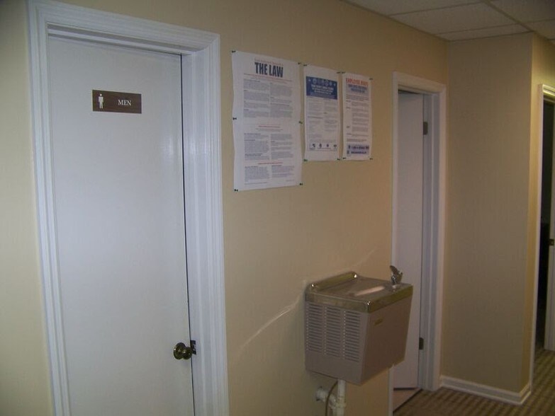 More Photos Of 2225 Drake Ave, Huntsville Office For Lease