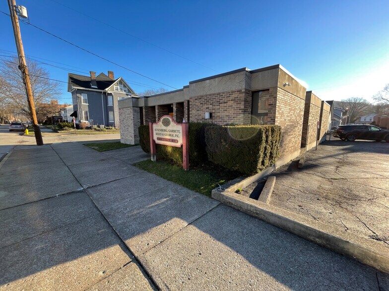 Primary Photo Of 1126 6th Ave, Beaver Falls Office For Lease