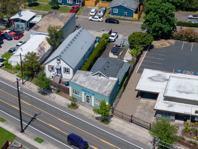 More Photos Of 8721 SE Foster Rd, Portland General Retail For Sale
