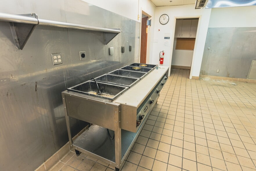 More Photos Of 1528 Post Office St, Galveston Rehabilitation Center For Sale