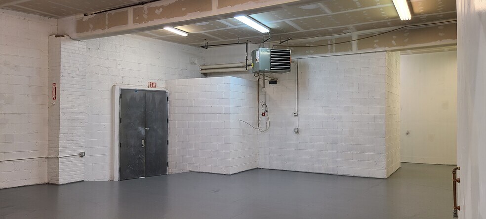 More Photos Of 58 Townsend St, Port Chester Warehouse For Lease