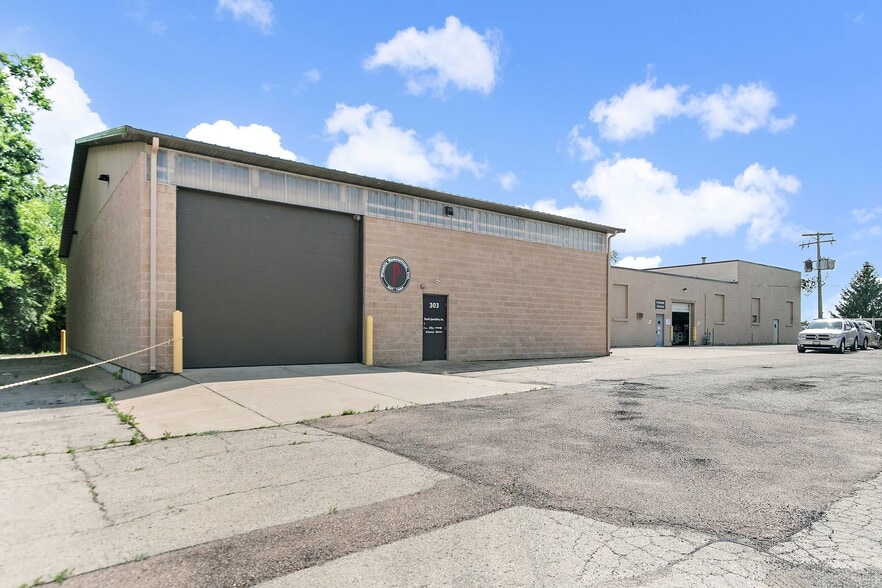 Primary Photo Of 303 Elgin Ave, Elgin Industrial For Sale