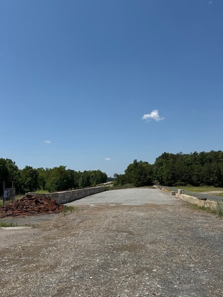 More Photos Of 294 Alpha Rd, Dillwyn Land For Lease