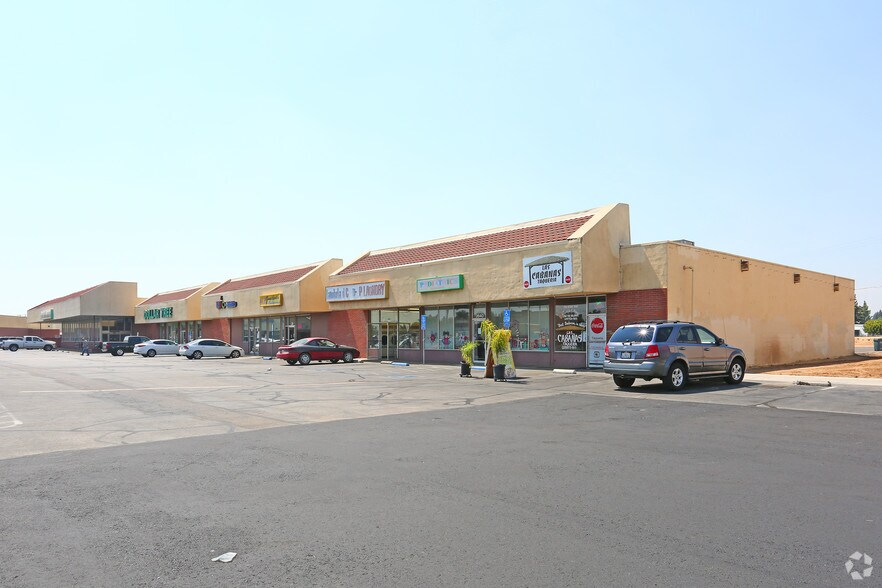More Photos Of 2636-2664 Jensen Ave, Sanger Freestanding For Lease