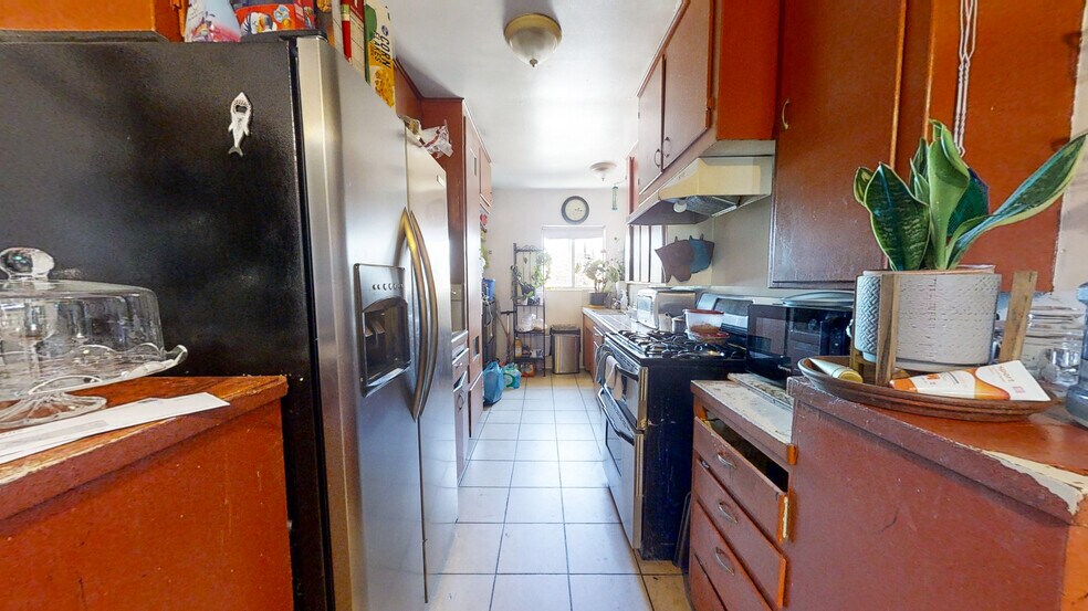 More Photos Of 13226 Paxton St, Pacoima Apartments For Sale