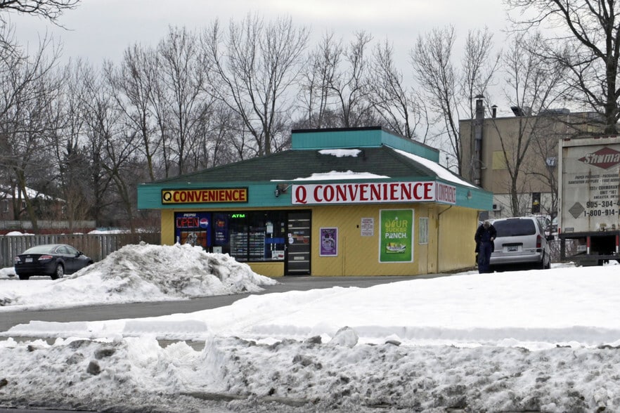Primary Photo Of 2301 Benedet Dr, Mississauga Convenience Store For Sale