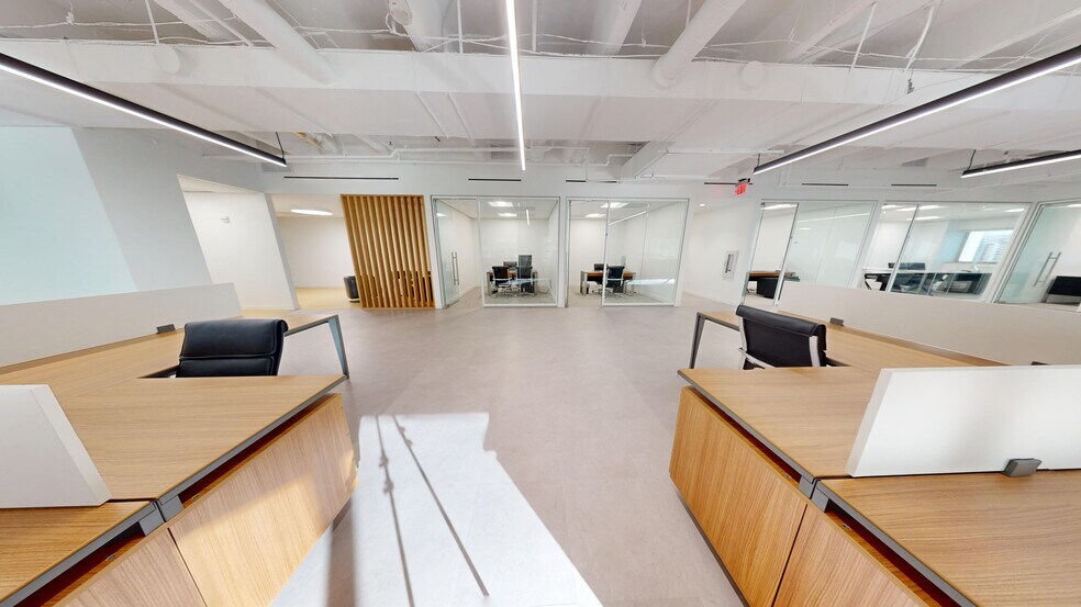 More Photos Of 201 S Biscayne Blvd, Miami Office Residential For Lease