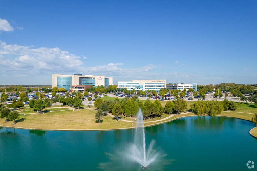 More Photos Of 5220 W University Dr, McKinney Unknown For Lease