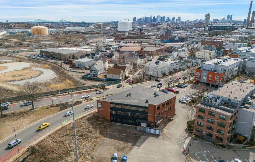 More Photos Of 220 Broadway, Everett Flex For Lease
