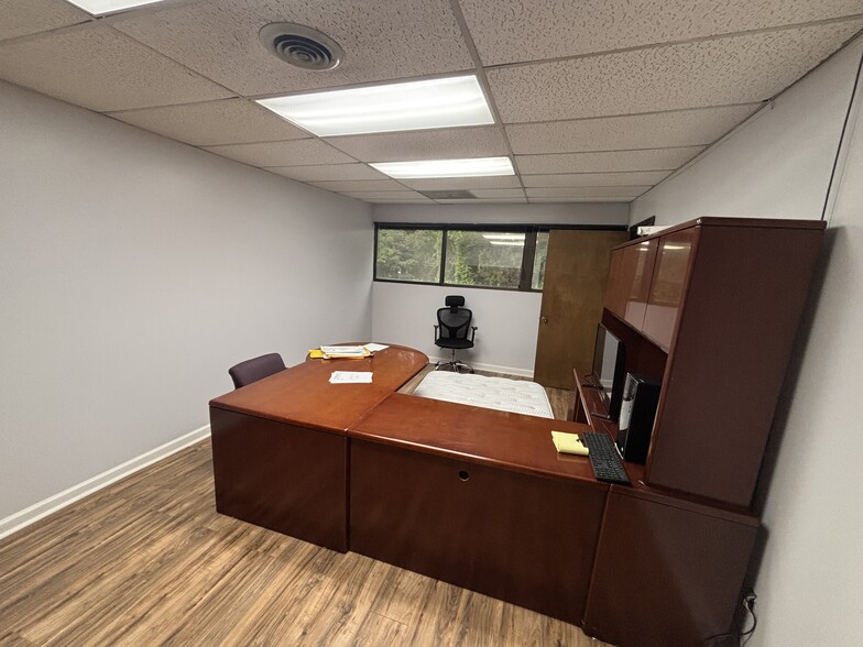 More Photos Of 1798 Montreal Cir, Tucker Office For Sale