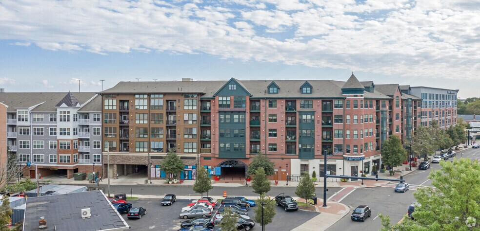 More Photos Of 515 West Ave, Norwalk Unknown For Lease