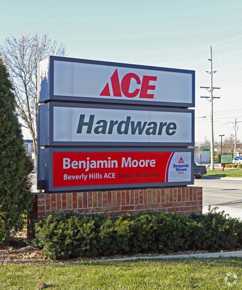 More Photos Of 31150-31190 Southfield Rd, Beverly Hills Unknown For Lease