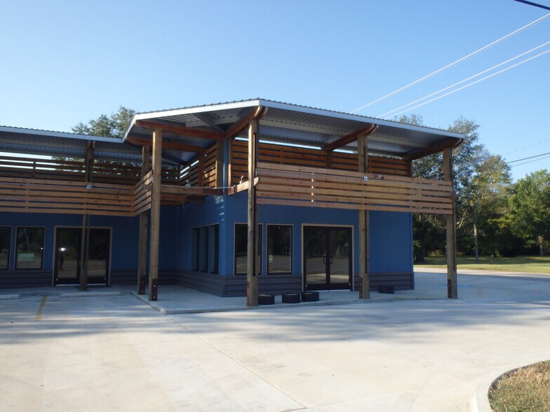 More Photos Of 115 W 105, Sour Lake Office For Lease